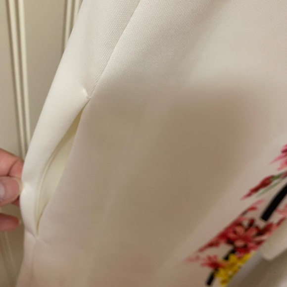 Tommy Hilfiger Floral Sheath Dress with Pockets - Picture 5 of 7